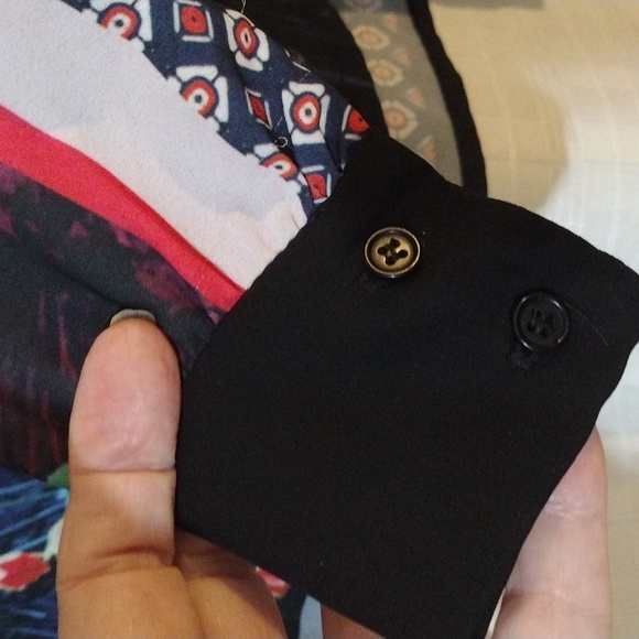 Colorful, multi-pattern long sleeve Clover Canyon polyester blouse Size XS - Picture 2 of 4